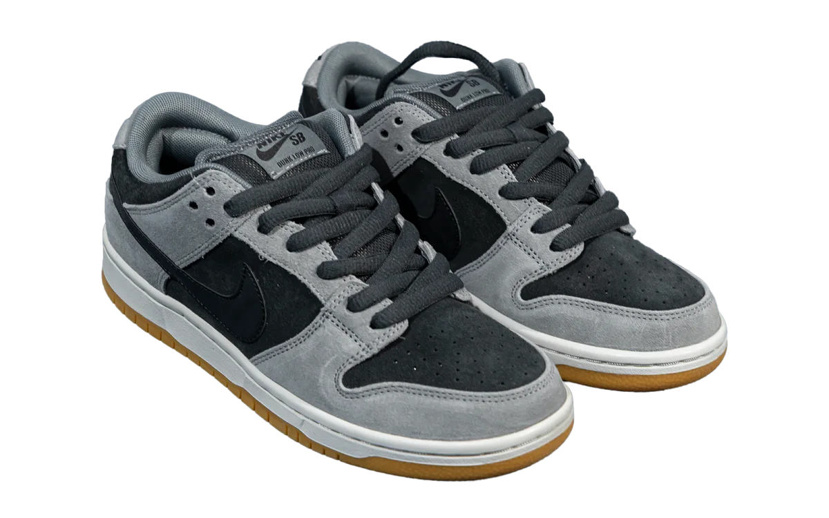 Nike SB Dunk Low Pro "Dark Smoke Grey", ColorwayDark Smoke Grey / Black - Gum Light Brown