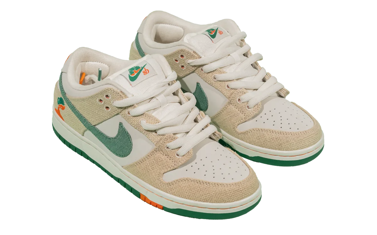 Nike Jarritos x Nike SB Dunk Low Pro, Phantom / Malachite - Safety Orange